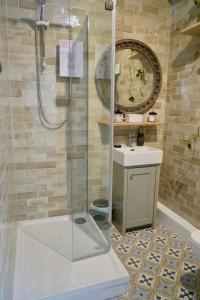 Tiny one bedroom mansion in newbiggin by the sea