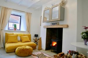 Tiny one bedroom mansion in newbiggin by the sea