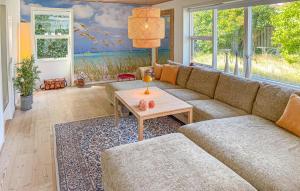 Nice Home In Esbjerg V With Wifi