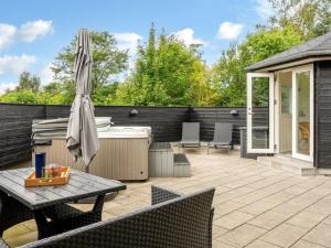 Holiday Home Sunna - 1-2km from the sea by Interhome