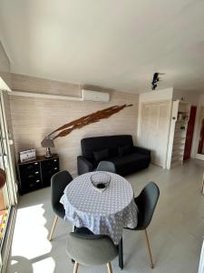 Le Petit Bois, plage, parking privé