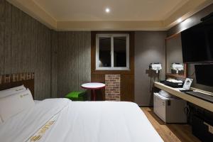 Metro DongAm Home Motel