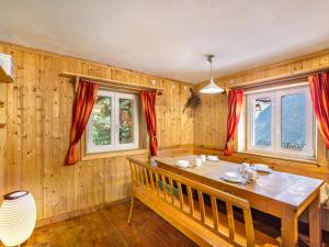 Chalet Adlerhorst-Chalet Großglockner by Interhome