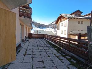 Appartement rénové lumineux avec terrasse et coin montagne - FR-1-445-189