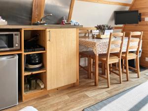 Orchard View - Uk50420