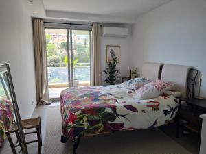 Sea View Apartment with Pool