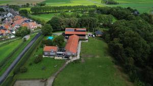 De Skourre met hottub en sauna