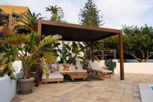 Emesh Boutique Suite