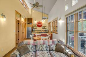 Creekside Guest Cottage - 61 E 200- 1 Bed