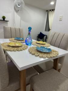 Apartamento Amplio, Central, a pocos metros de la playa, Barrio El laguito