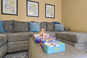 Serenity Landing - 5 Minutes To Airport - Sleeps 6