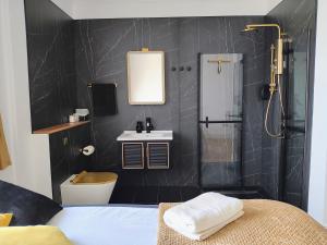 Lavish Collections - Heritage Holiday Stays by the Sea