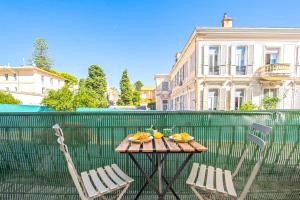 Appartement 2 pièces avec balcons, parking extérieur