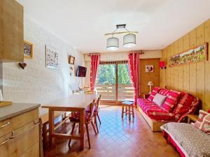 Portes Du Soleil PSB196 TELECABINE & MOUNTAIN 4 Per