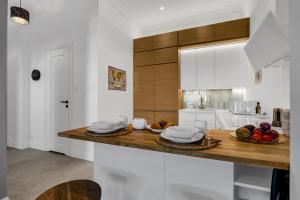 Muranów Apt - 49m2, City View - By Rentujemy