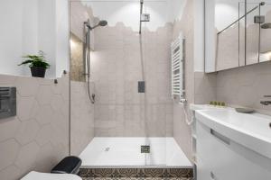 Muranów Apt - 49m2, City View - By Rentujemy