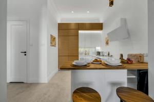 Muranów Apt - 49m2, City View - By Rentujemy