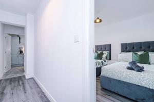 Walkable distance to LFC & EFC Stadiums