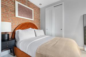 Blueground Lower East Side rooftop nr Tenement Museum NYC-2052