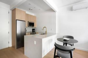 Blueground Greenpoint view nr McGolrick Park NYC-2071