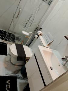 Golden Palm at One Palm Tree Villas