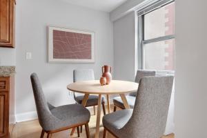 Blueground Manhattan Valley balcony nr Central Park NYC-1965