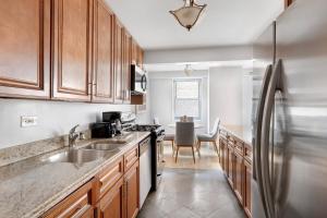 Blueground Manhattan Valley balcony nr Central Park NYC-1965