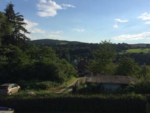 Family House with Pool in Kamenny Privoz, 30 km from Prague, in beautiful nature