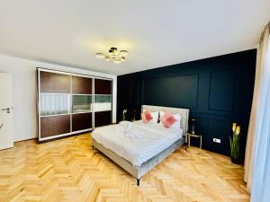 Metropole Apartments Signature