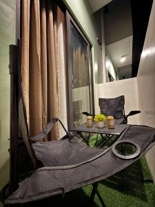 Cozy 1BR in Zef, Near Anjo World Wifi, Pool, Gym