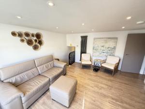 Merchants Quarters - Laguz & Othala - two 2 bed apartments with harbour views and roof terrace