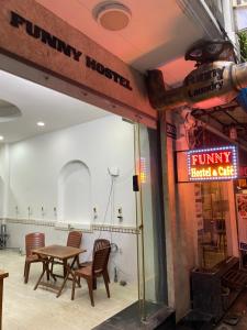 FUNNY Hostel & cafe