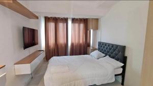 The Residences at Commonwealth - Fernly Turf