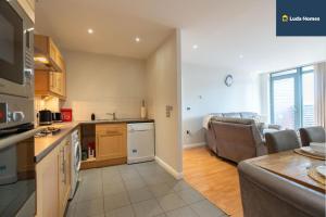 Long Term - Harry Hogwarts apt - Sleep 6 - wParking