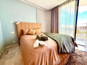 Cedar Stays Studio apartment 1chambre salon - WiFi - climatisation - parking - machine a laver- 5 min CFC