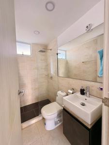 Apartamento moderno cerca de la playa