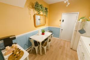 The Sicilian at Elm City Flats