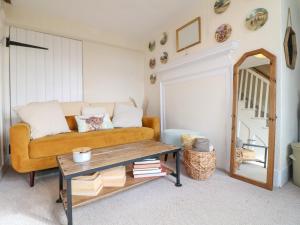 Far Coley Farm and Kilnhurst Log Cabin