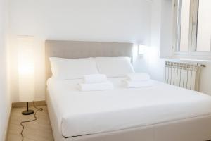 Hbhall Porta Romana Apartment