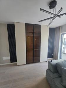 Family Home 2 Centru Palas Mall