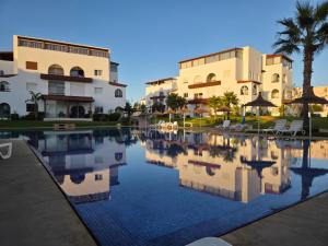 Charmant appartement en résidence piscine