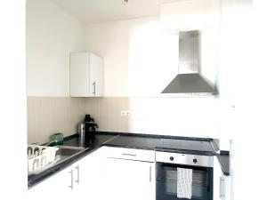 Prime Stay - Modern 3 Bedroom Family Apartment