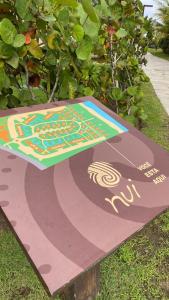 Nui Muro Alto Pé na Areia by La Playa