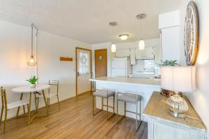 Waterfront Lake Ozark Condo with Access To 2 Pools