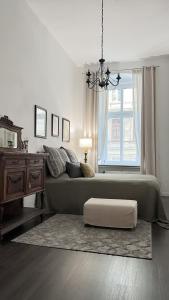 Emerald Art Maison - 94 m2, 2 Bedrooms, 2 Bathrooms, 700 m to Market Square