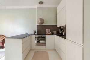 Well-equipped Art Noveau gem - Calm & Central