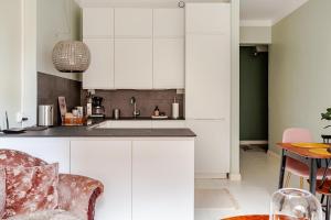 Well-equipped Art Noveau gem - Calm & Central