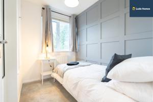 Comfy Home - Close to hospital - Sleeps 7 - wParking