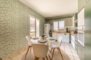 Villa Enfance - Piscine privée et proche Lac dAnnecy