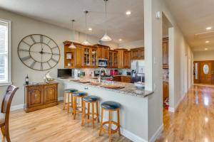 Explore Historic Dtwn! Walkable Loft in Murphy